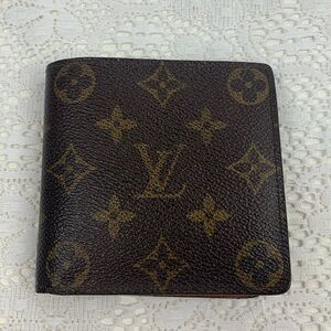Louis Vuitton Vintage Leather Logo Bifold Wallet Brown Authenticity Certified